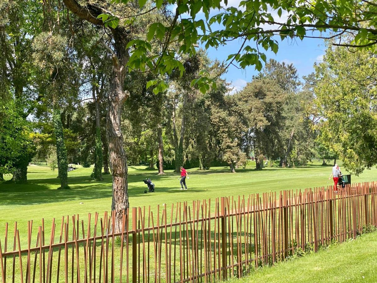Charmant F1 Avec Terrasse Et Vue Sur Jardin Arbore - Fraicheur Naturelle Du Rez De Jardin - Parking Bellerive-sur-Allier Exteriör bild